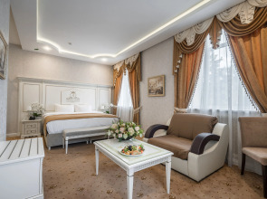 Отель Imperial Palace