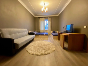 Kalininets 2 Flat with Balcony