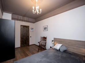 Апартаменты 2-х комнатные в Тихом Центре в стиле Старый Питер