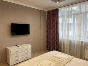 Квартира 8 Просторная 2-к в р-не Дельфинария - до моря 10 мин