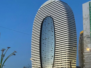 Апартаменты с видом на первой линии моря в 5* Апарт-отеле (Новый Батуми, центр набережной) (13)