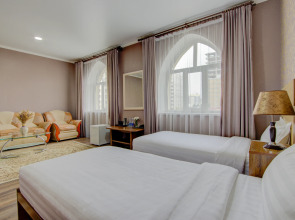 Отель Shah Palace