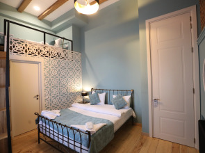 Отель История Тбилиси