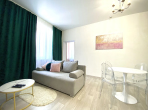 Апартаменты Центр, Апартаменты с камином и огромной ванной