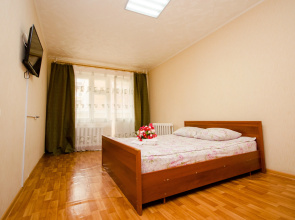 Kvartira Apartamenty Kvartirnyj Vopros na Artema 108