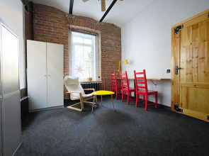 Хостел BookCase Hotel&Hostel