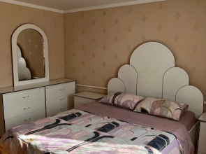 Na Aleksandrovskoy 9 Private house