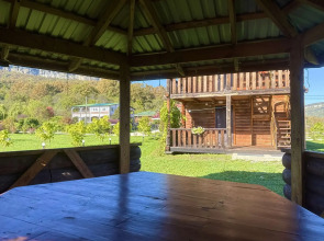 Thach from Travel Hotels Entourage