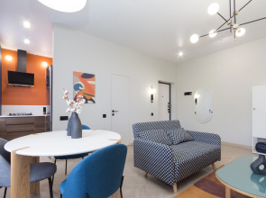 Квартира Величественная сталинка на набережной в историческом центре города-героя.