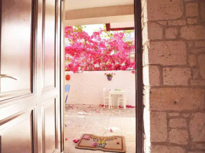 Alayaz Hotel