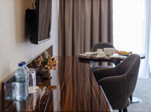 Отель Monarch Batumi