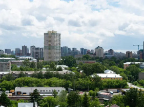 Апартаменты светлые на 16 этаже