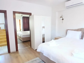 Отель Blue Sophia Suites