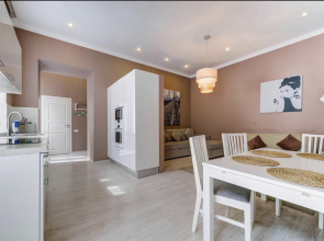 Апартаменты SweetHome на Мойке 44