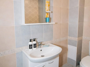 Апартаменты Апрель Брестская 1