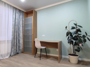 Квартира Яркая, Уютная