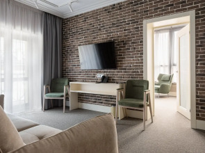 Отель Green Doors