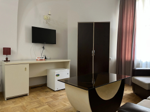 Отель Olive