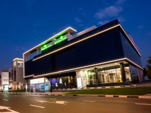 Отель Lemon Tree Hotel Jumeirah Dubai