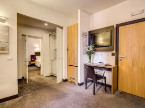 Hotel Trevi