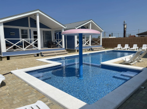 Blue Waves Villa