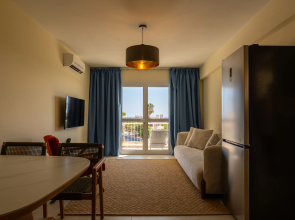 Seaview - 2-Bedrooms - Mezzarina Flat