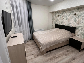 2-Kh Komnatnaya Gorod Kirov Ulitsa Molodoy Gvardii 102 Flat