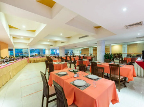 Отель Tropicana 