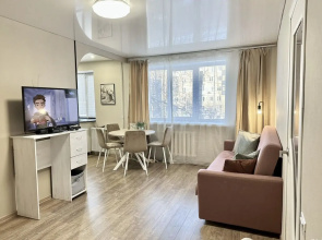 2-komnatnaya Komfortabelnaya v Samom Tcentre u CUMa Flat