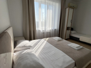 Na Pontiyskoy 16 Guest House