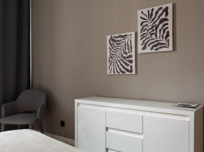 Квартира near the park – просторная трешка с видом на парк