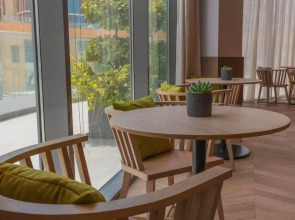 Отель IntercityHotel Dubai Jaddaf Waterfront