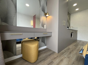 Апартаменты Unique Apart Листва в элитном ЖК рядом со Знаменским Собором и Губернаторской кадетской школой МЧС на Мичурина 58/1