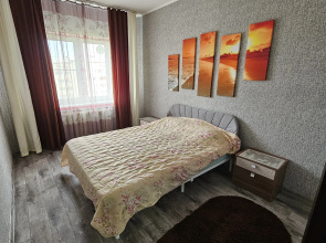 Na Leningradskom Prospekte, 4 Flat
