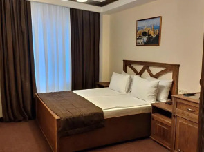 Maajid Hotel & Restaurant