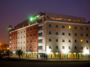 Holiday Inn Express | Dubai Internet City, an IHG Hotel