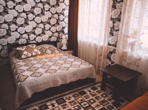 Отель Корона