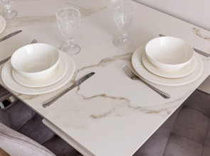 Апартаменты AURA с панорамными окнами и видом на горы