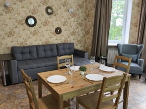 Квартира просторная на Богдана Хмельницкого