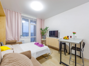 U metro Botanicheskaya Apartments