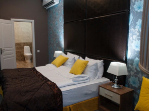 Отель Square Inn