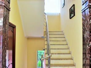 Отель Гермес