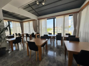Bellapais Oasis Hotel