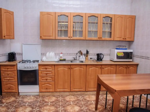 Хостел Happy Baku Hostel & Tours