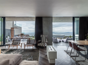 SignalHill Villa