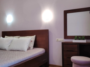 Квартира на Бикбая 23/2. Просторные трёхкомнатные апартаменты на 6 гостей.