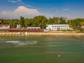 Side Beach Club Hotel