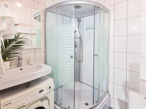 Апартаменты на Шафиева 44/1