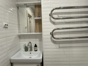 Квартира уютная напротив Театра оперы и балета