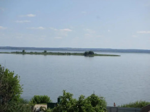 Гостевой дом на берегу озера Неро